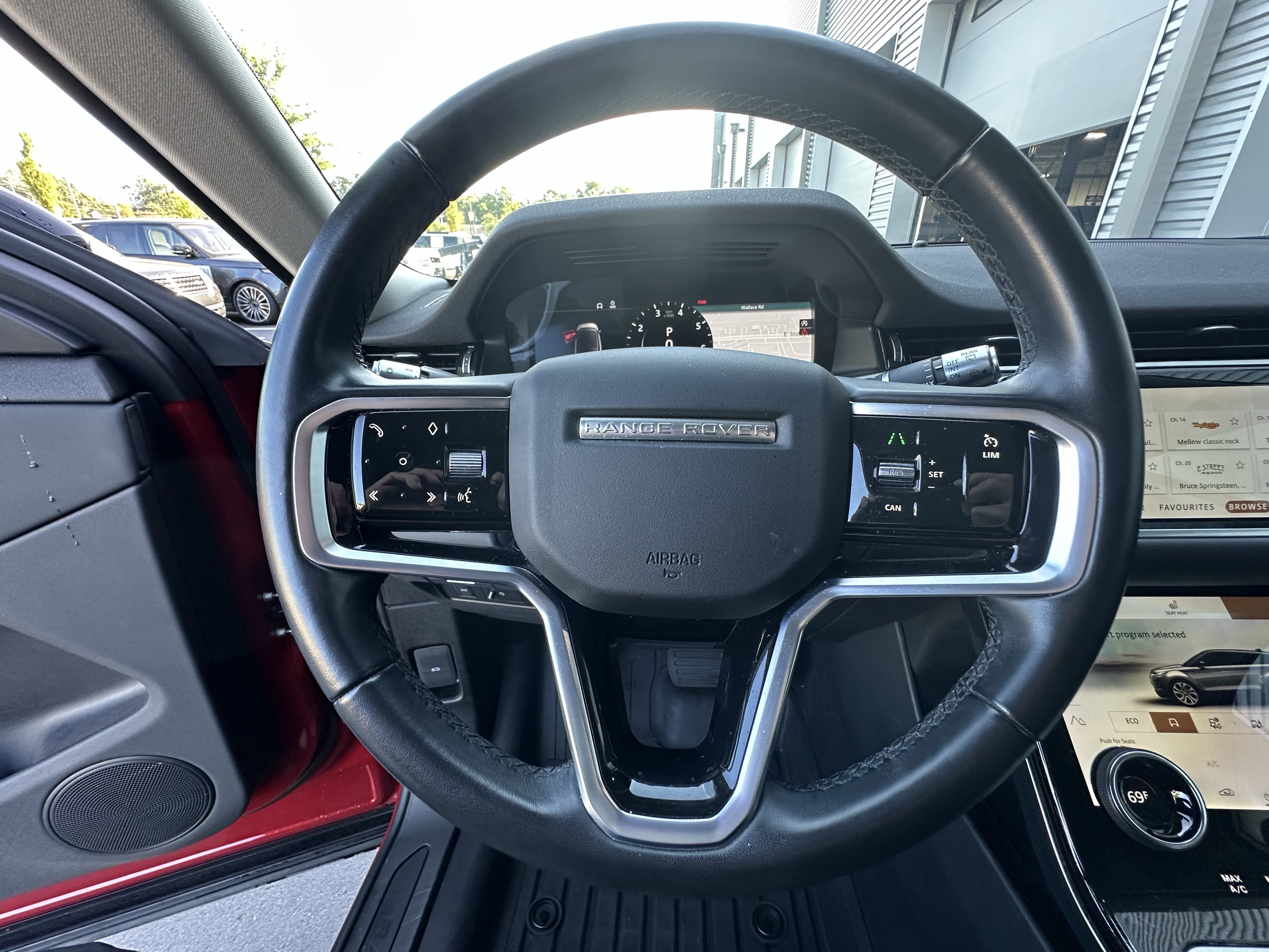 Certified 2022 Land Rover Range Rover Evoque SE AWD/4WD image 19