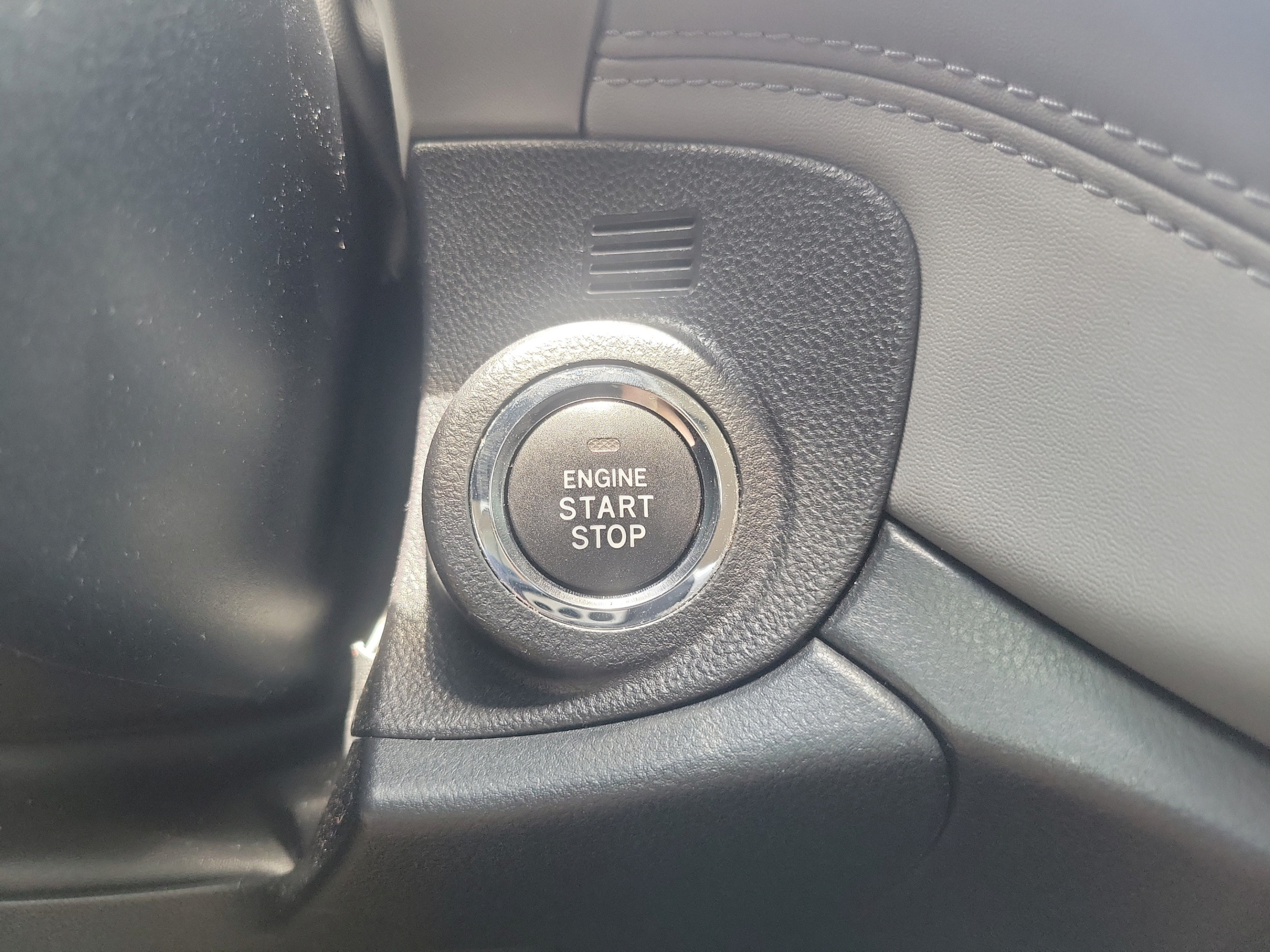 Used 2020 Subaru Outback Premium AWD/4WD image 31