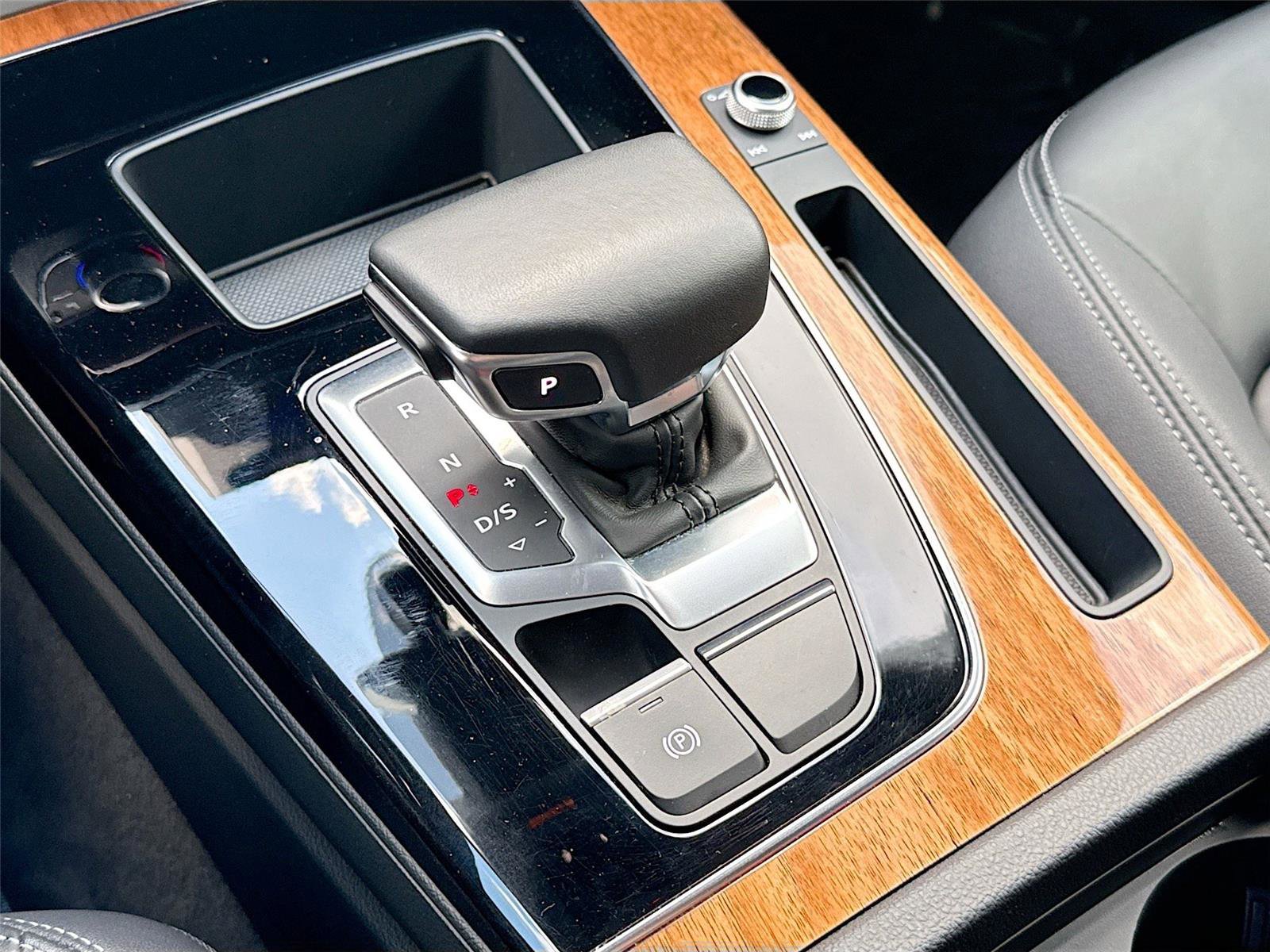 Certified 2023 Audi Q5 2.0T Premium w/ Convenience Package image 17