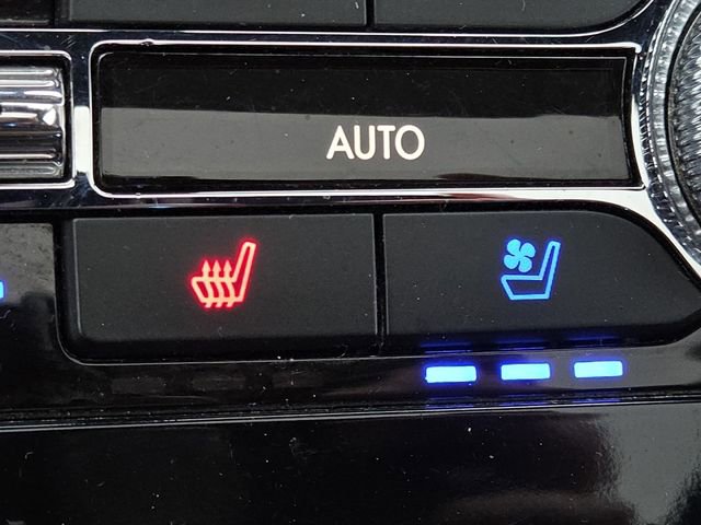 Used 2024 Lincoln Navigator Premiere image 8