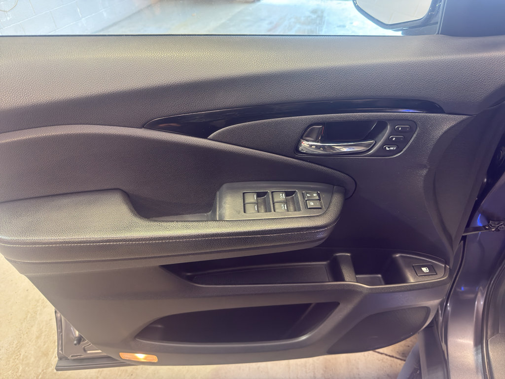 Used 2017 Honda Ridgeline RTL-E image 14