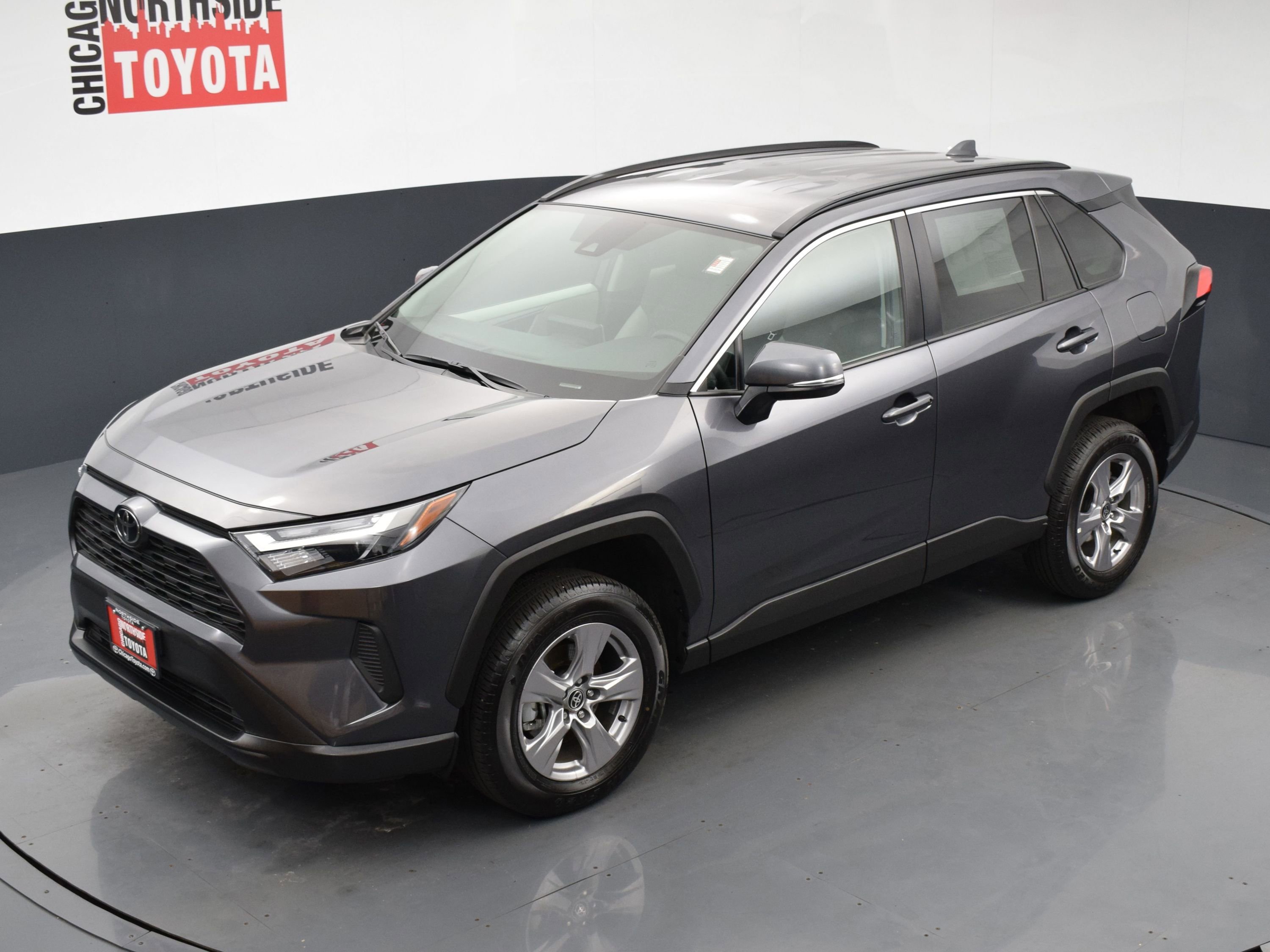 Used 2025 Toyota RAV4 XLE AWD/4WD image 23