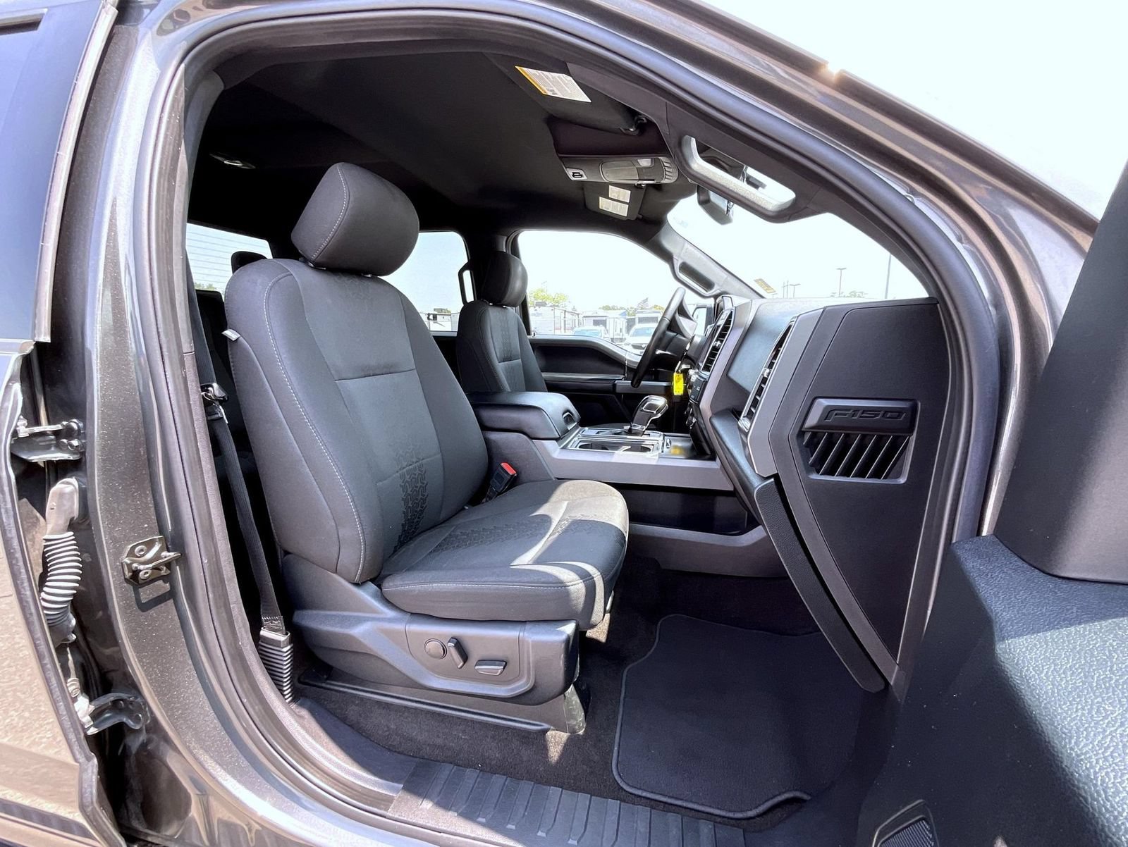 Used 2020 Ford F150 XLT w/ Equipment Group 302A Luxury AWD/4WD image 15