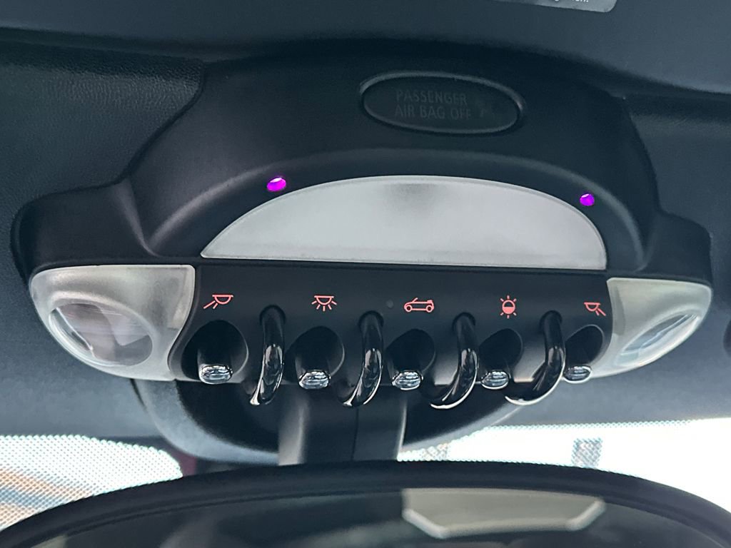 Used 2015 MINI Cooper S image 22