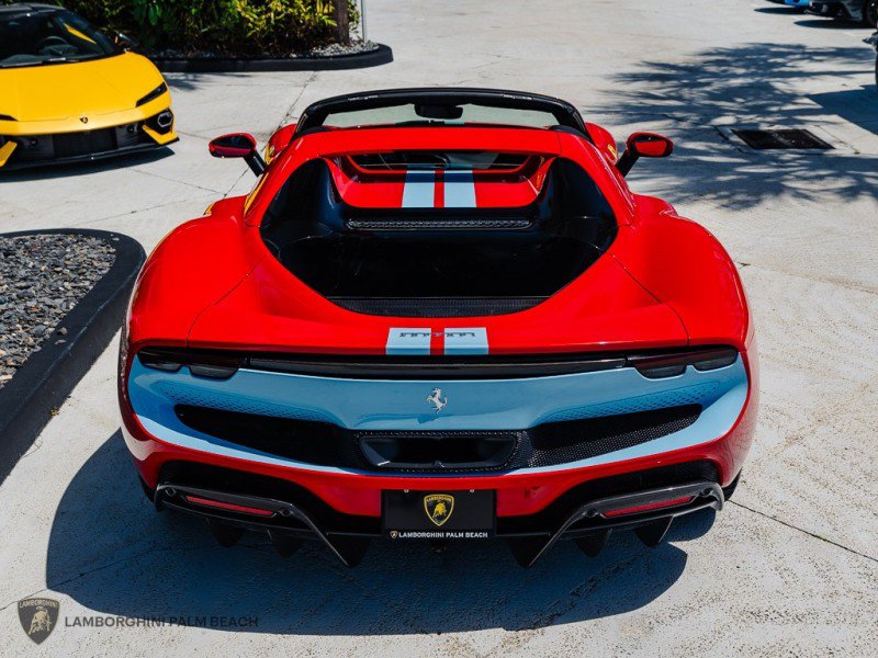 Used 2023 Ferrari 296 GTS RWD image 7