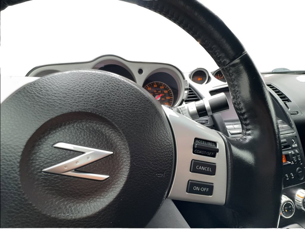 Used 2007 Nissan 350Z Grand Touring RWD image 35