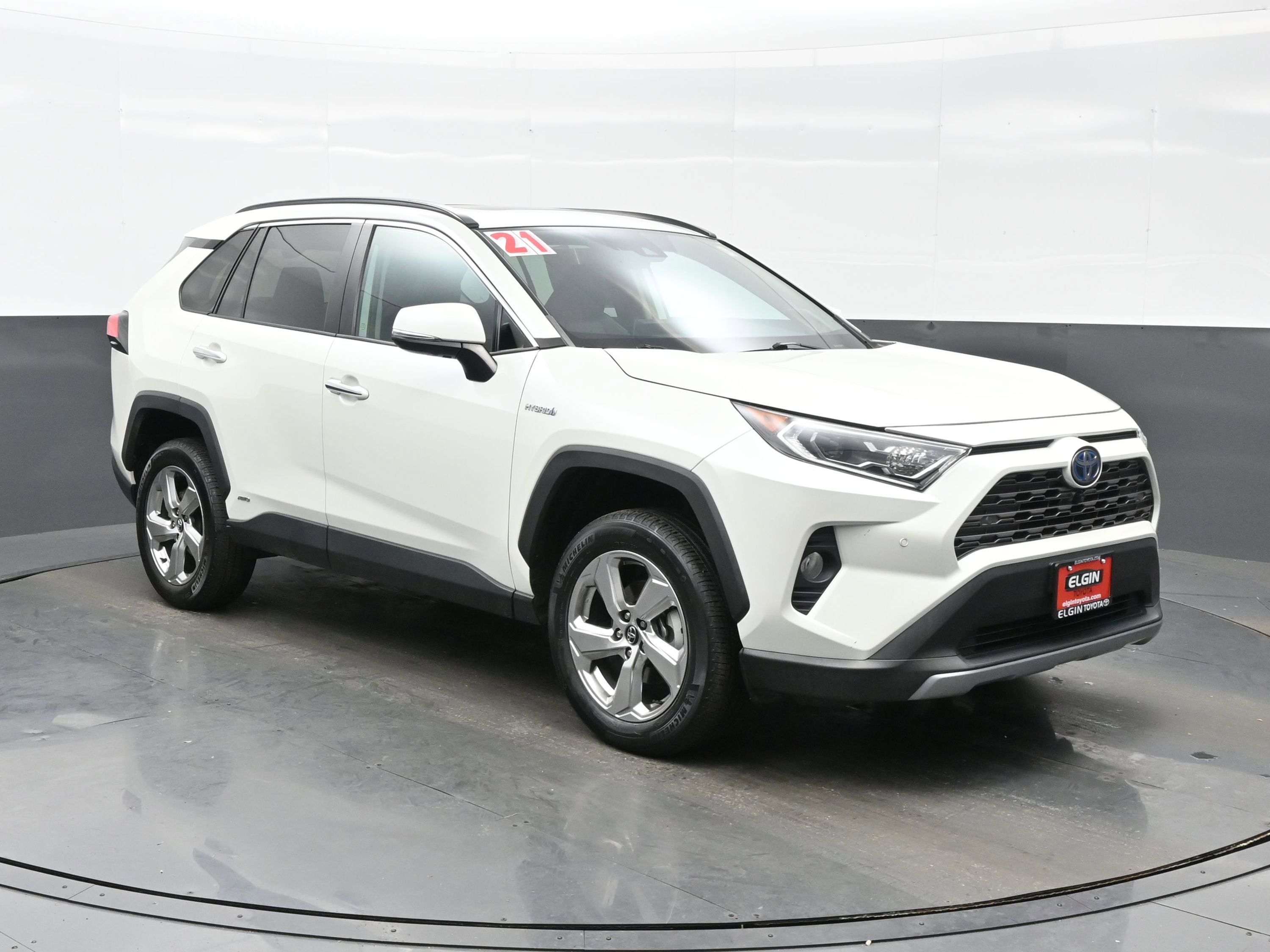 Used 2021 Toyota RAV4 Limited image 8