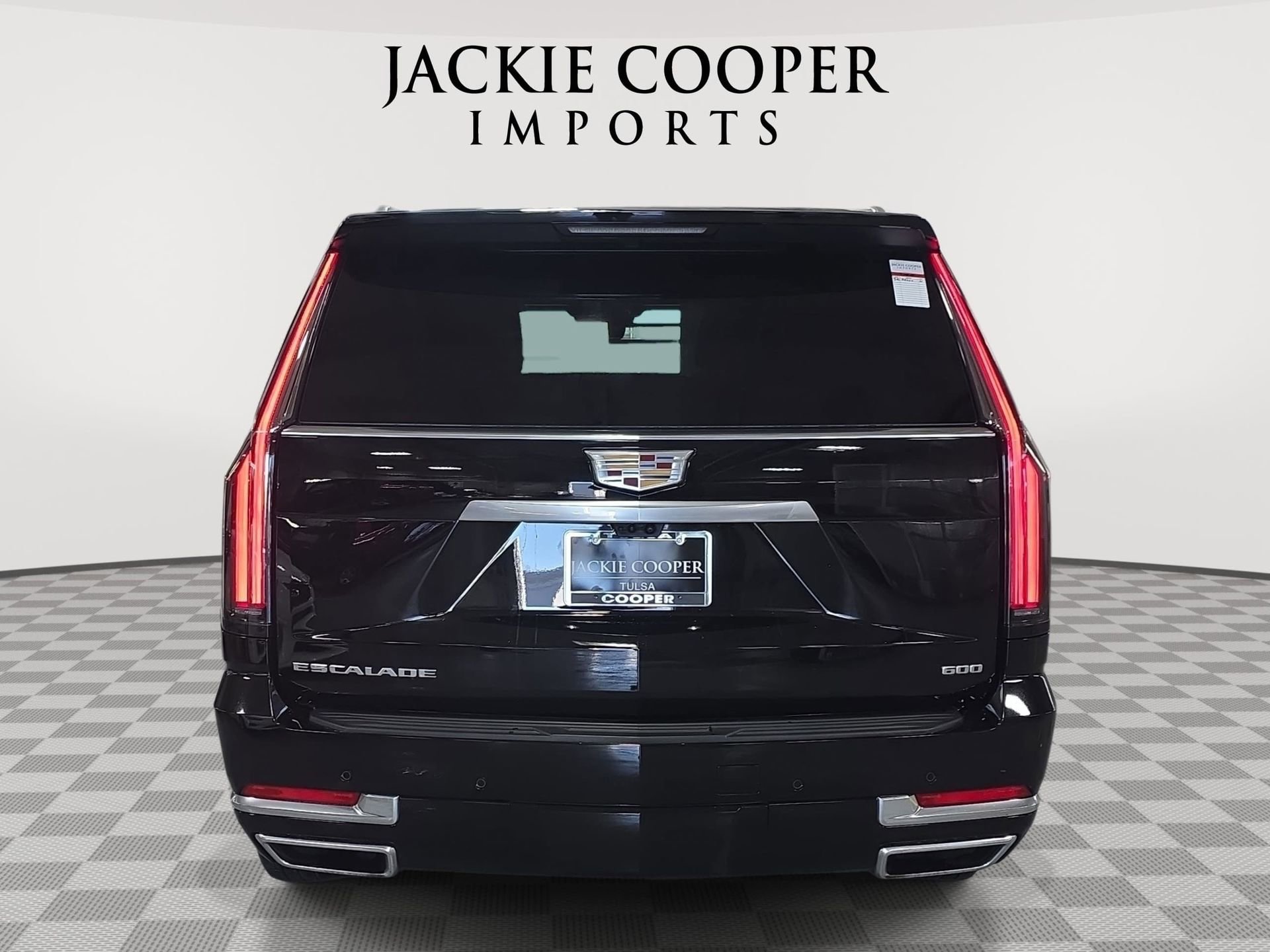 Used 2025 Cadillac Escalade Premium Luxury w/ Touring Package image 6