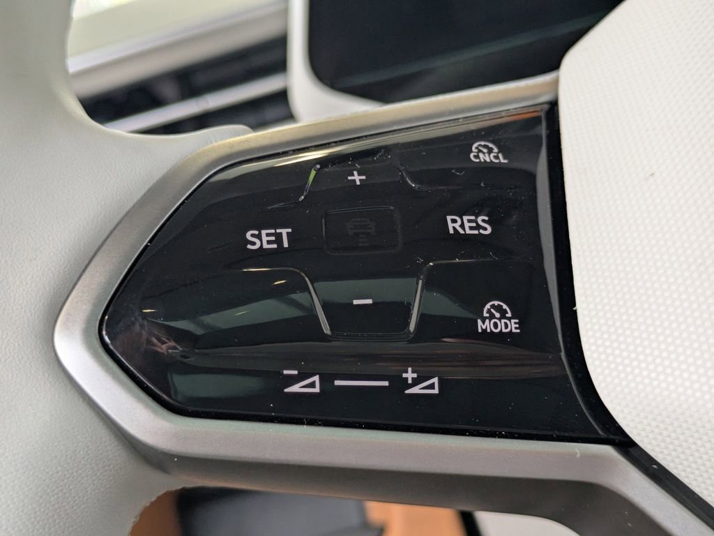 New 2025 Volkswagen ID. Buzz Pro S Plus image 22