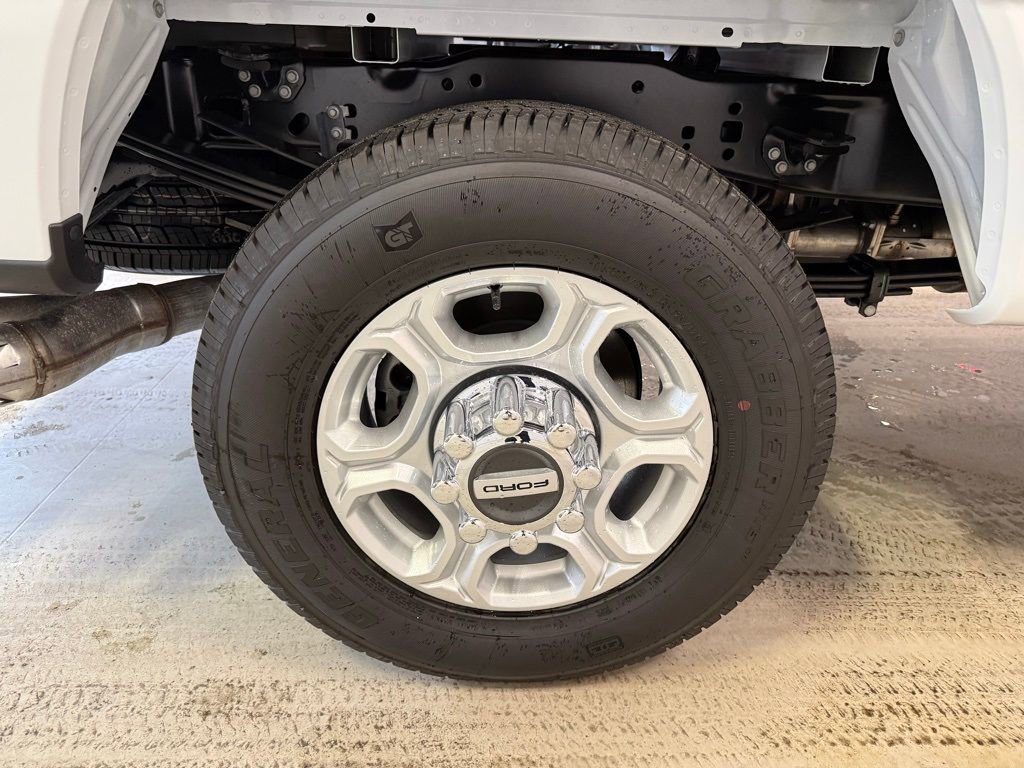 New 2026 Ford F250 XLT w/ 360-Degree Camera Package AWD/4WD image 13