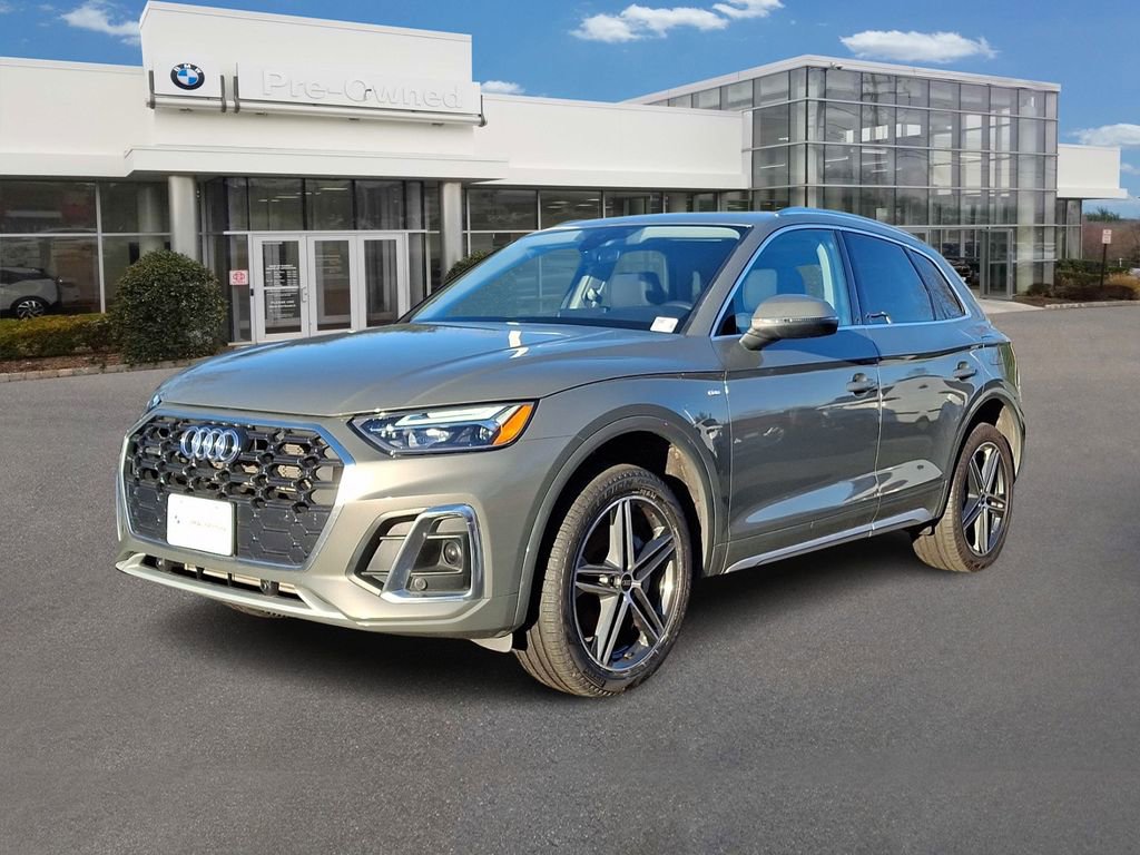 Used 2023 Audi Q5 e Premium w/ Convenience Package