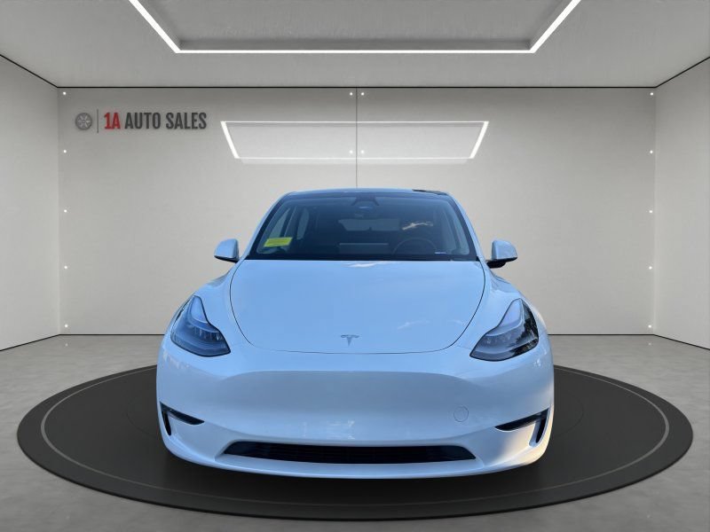 Used 2024 Tesla Model Y Long Range AWD/4WD image 8