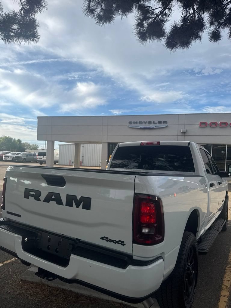 Used 2025 RAM 2500 Big Horn AWD/4WD image 4