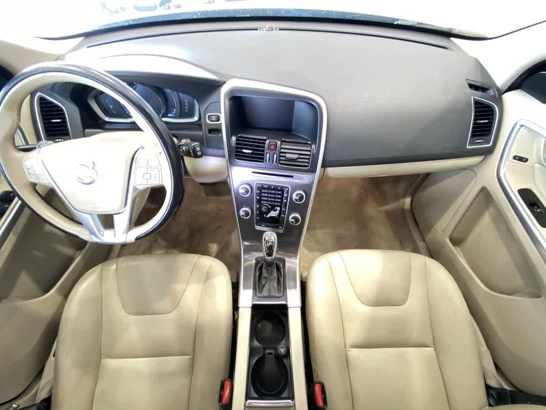 Used 2015 Volvo XC60 T6 AWD/4WD image 23