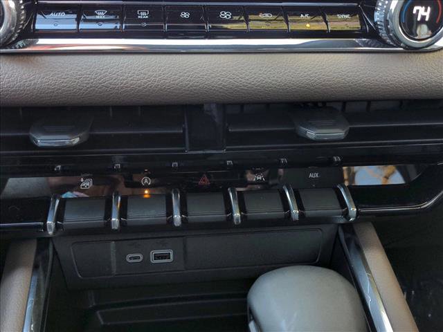 New 2026 GMC Canyon Denali w/ LPO, Denali Black Edition image 15