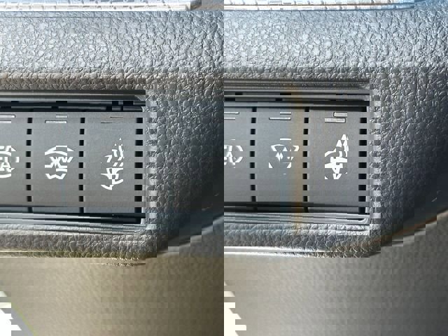 New 2026 Toyota Prius XLE image 23