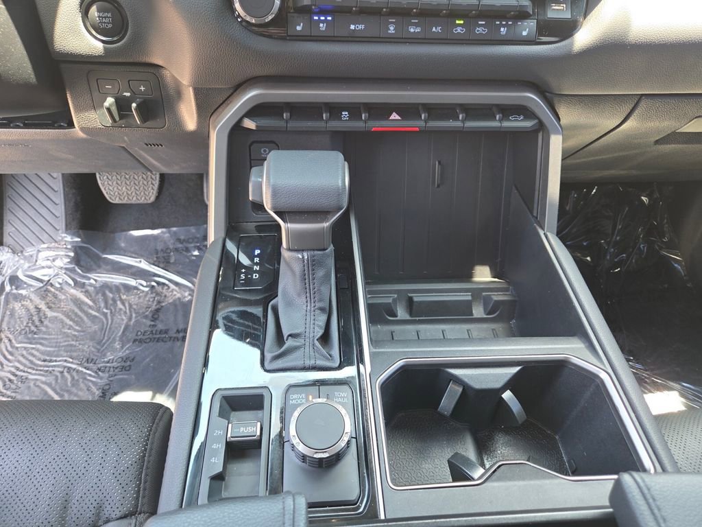 Used 2025 Toyota Tundra Limited AWD/4WD image 24