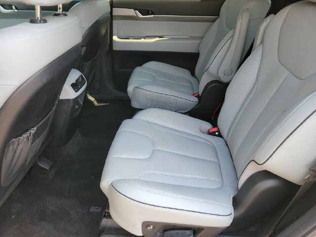 Used 2025 Hyundai Palisade SEL AWD/4WD image 16