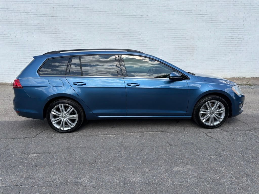 Used 2015 Volkswagen Golf TDI SE FWD image 1