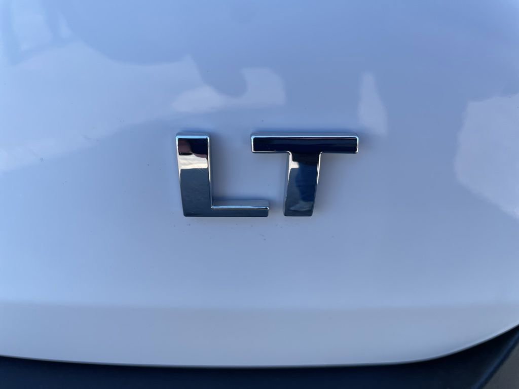 Used 2023 Chevrolet Traverse LT AWD/4WD image 8
