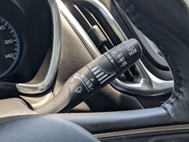 Used 2018 Chevrolet Equinox LT FWD image 28