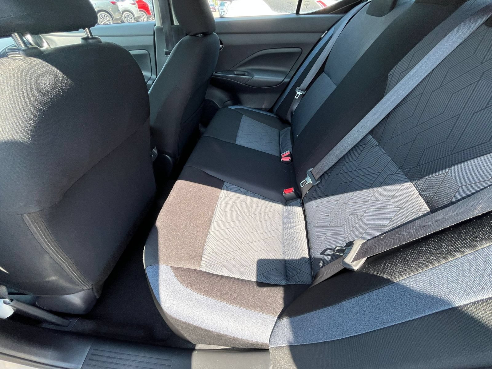 Used 2025 Nissan Versa SV FWD image 21