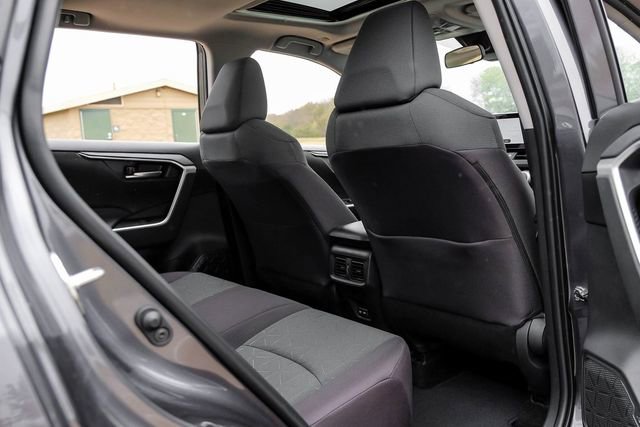 Used 2025 Toyota RAV4 XLE image 38