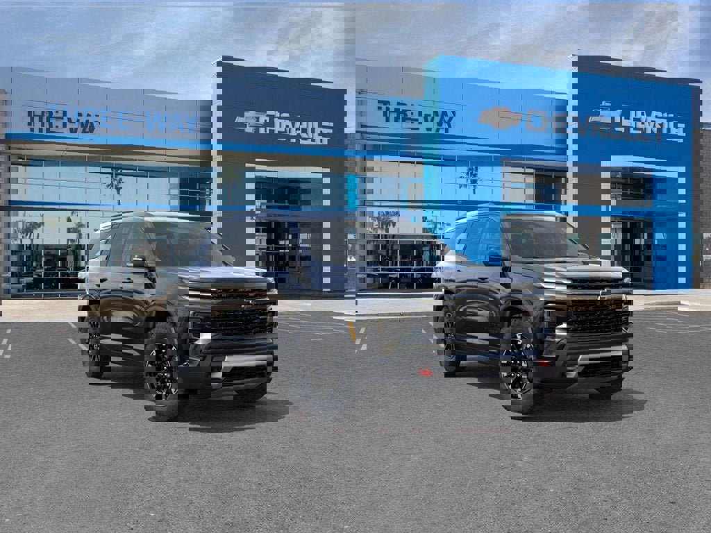 New 2026 Chevrolet Traverse Z71 w/ Enhanced Driving Package image 1