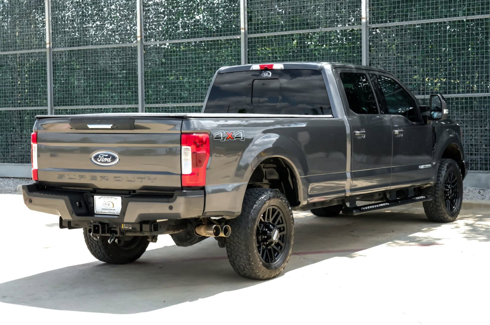 Used 2019 Ford F350 Lariat AWD/4WD image 8