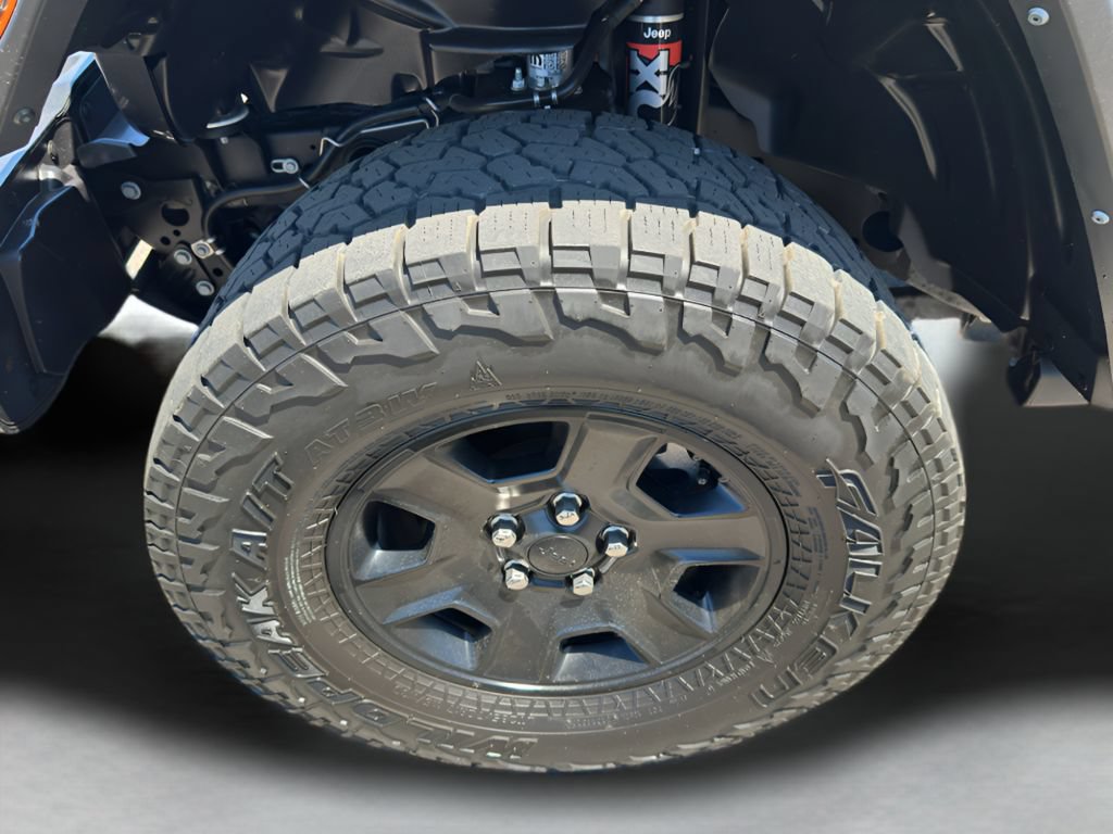 Used 2021 Jeep Gladiator Mojave AWD/4WD image 25