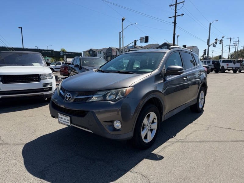 Used 2014 Toyota RAV4 XLE FWD image 2