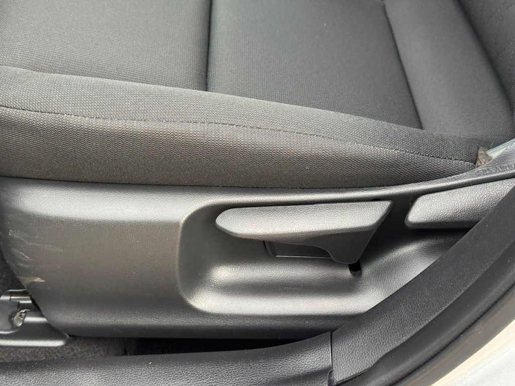Used 2025 Toyota Corolla LE FWD image 20