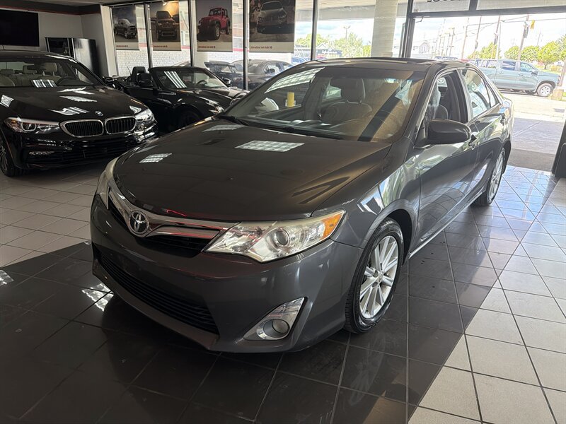 Used 2012 Toyota Camry XLE w/ Convenience Pkg