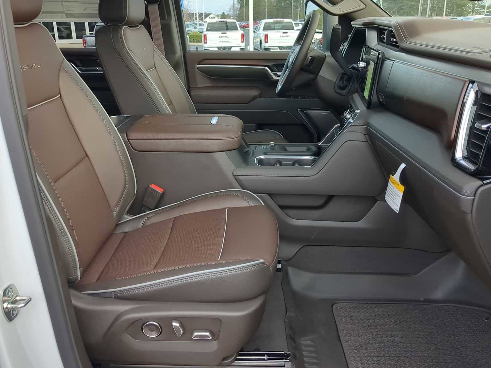 New 2026 GMC Sierra 2500 Denali w/ Denali Reserve Package image 30