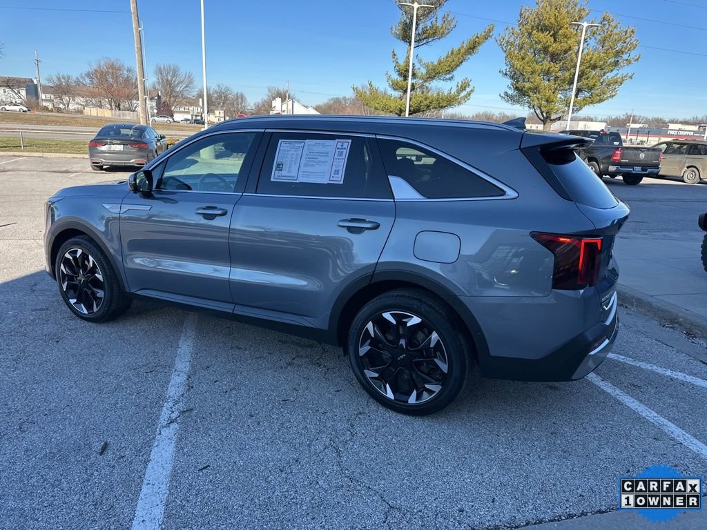Used 2025 Kia Sorento SX FWD image 21