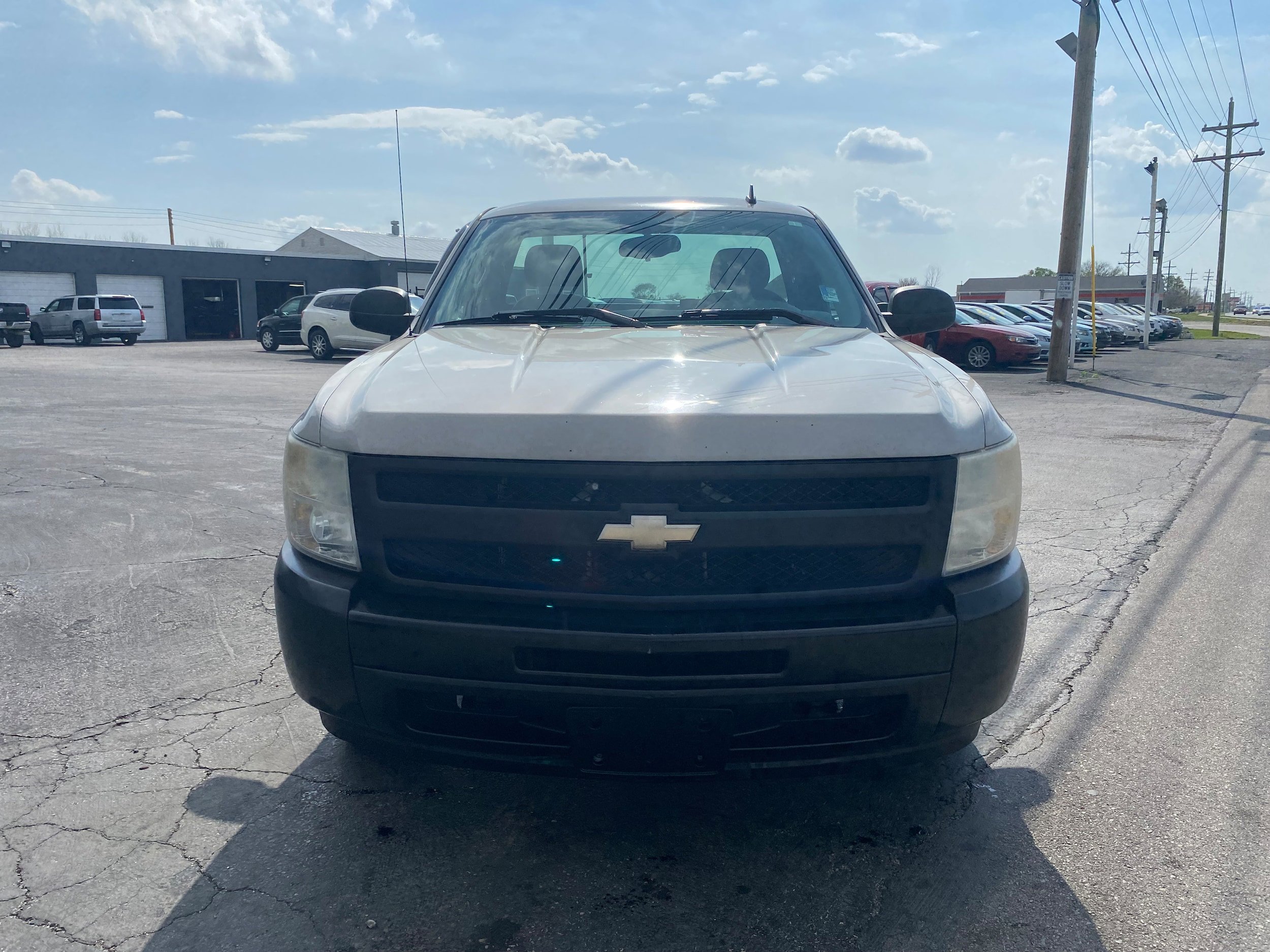 Used 2009 Chevrolet Silverado 1500 W/T RWD image 2