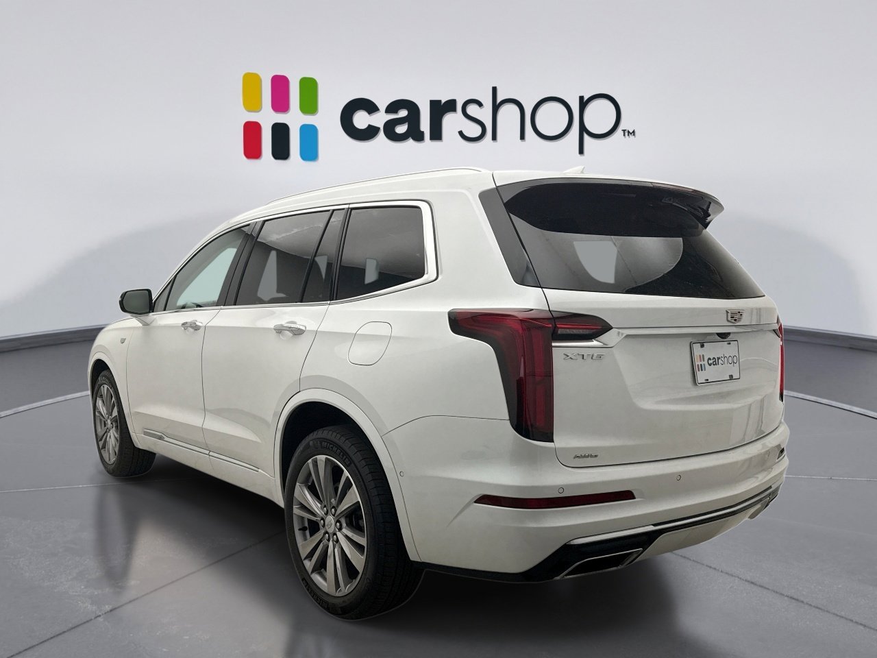 Used 2023 Cadillac XT6 Premium Luxury w/ Technology Package AWD/4WD image 3