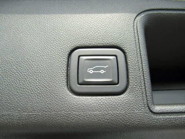 Used 2021 GMC Terrain SLT image 29
