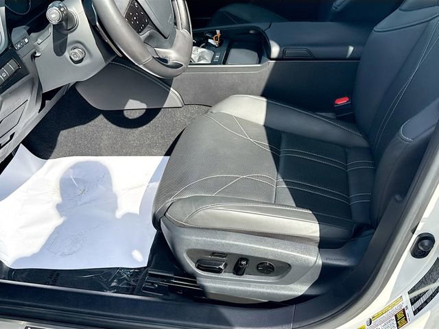 Used 2024 Lexus ES 350 Luxury w/ Technology Package image 19