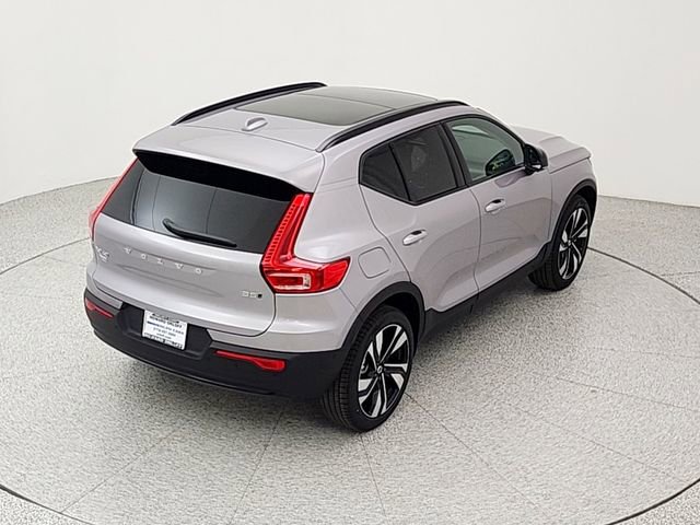 New 2026 Volvo XC40 B5 Plus w/ Climate Package AWD/4WD image 33