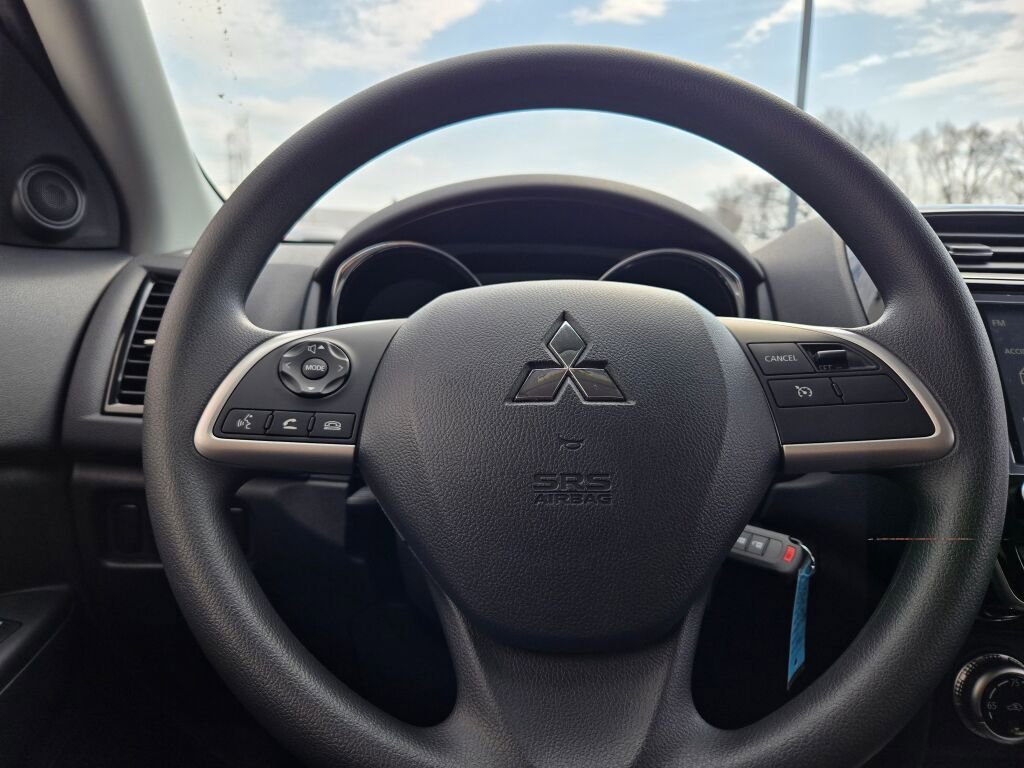 Used 2026 Mitsubishi Outlander Sport ES AWD/4WD image 24