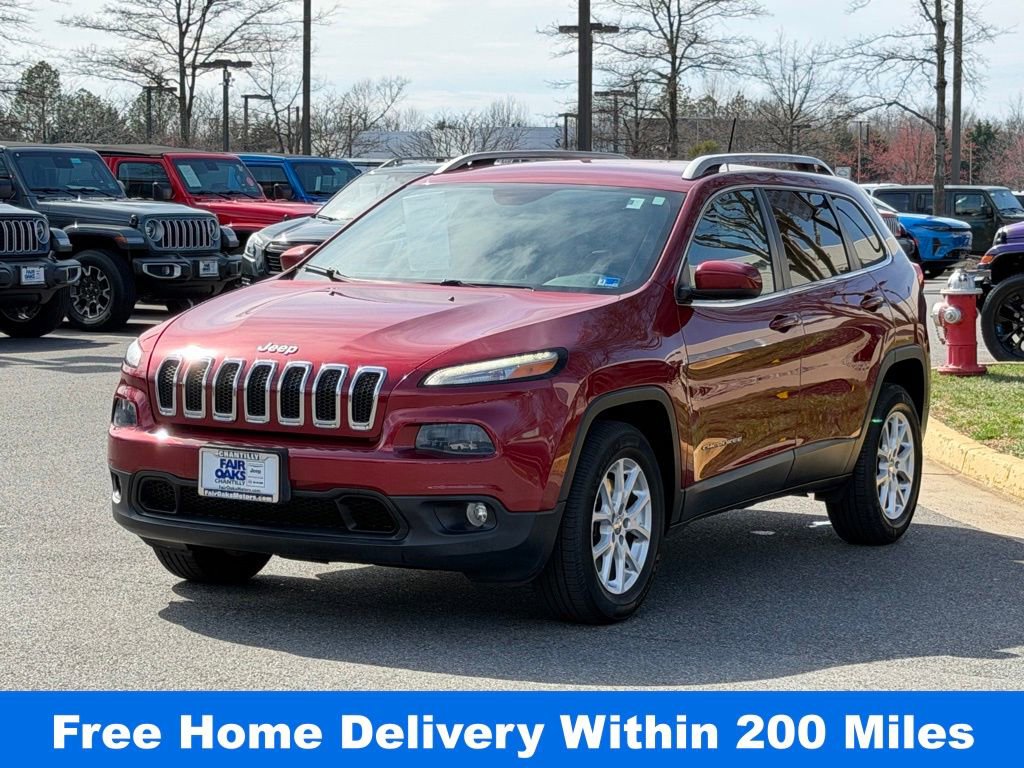 Used 2016 Jeep Cherokee Latitude image 2