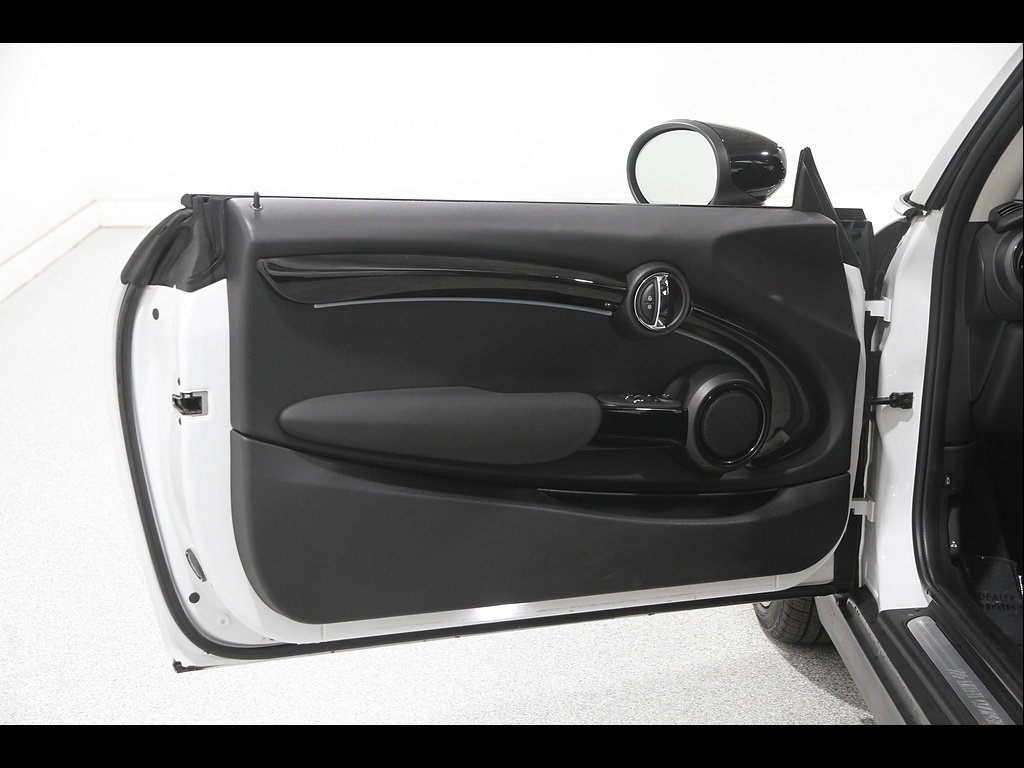 Used 2024 MINI Cooper S FWD image 4
