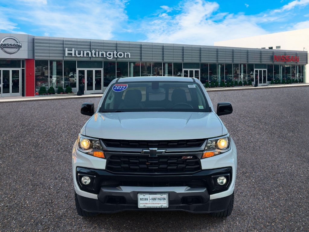Used 2022 Chevrolet Colorado Z71 AWD/4WD image 2