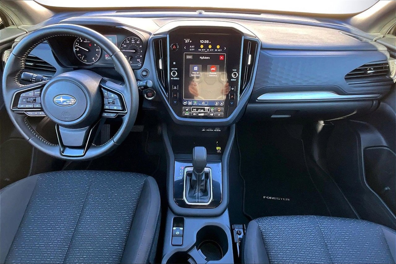 Used 2025 Subaru Forester Premium image 13
