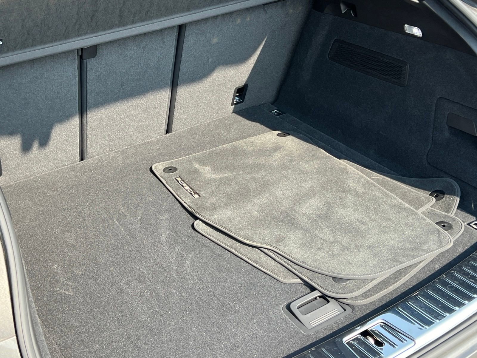 New 2025 Porsche Cayenne S image 18