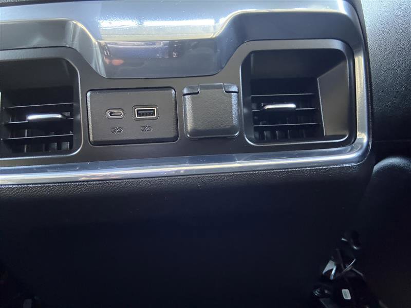 Used 2022 Chevrolet Silverado 3500 High Country w/ Technology Package image 34