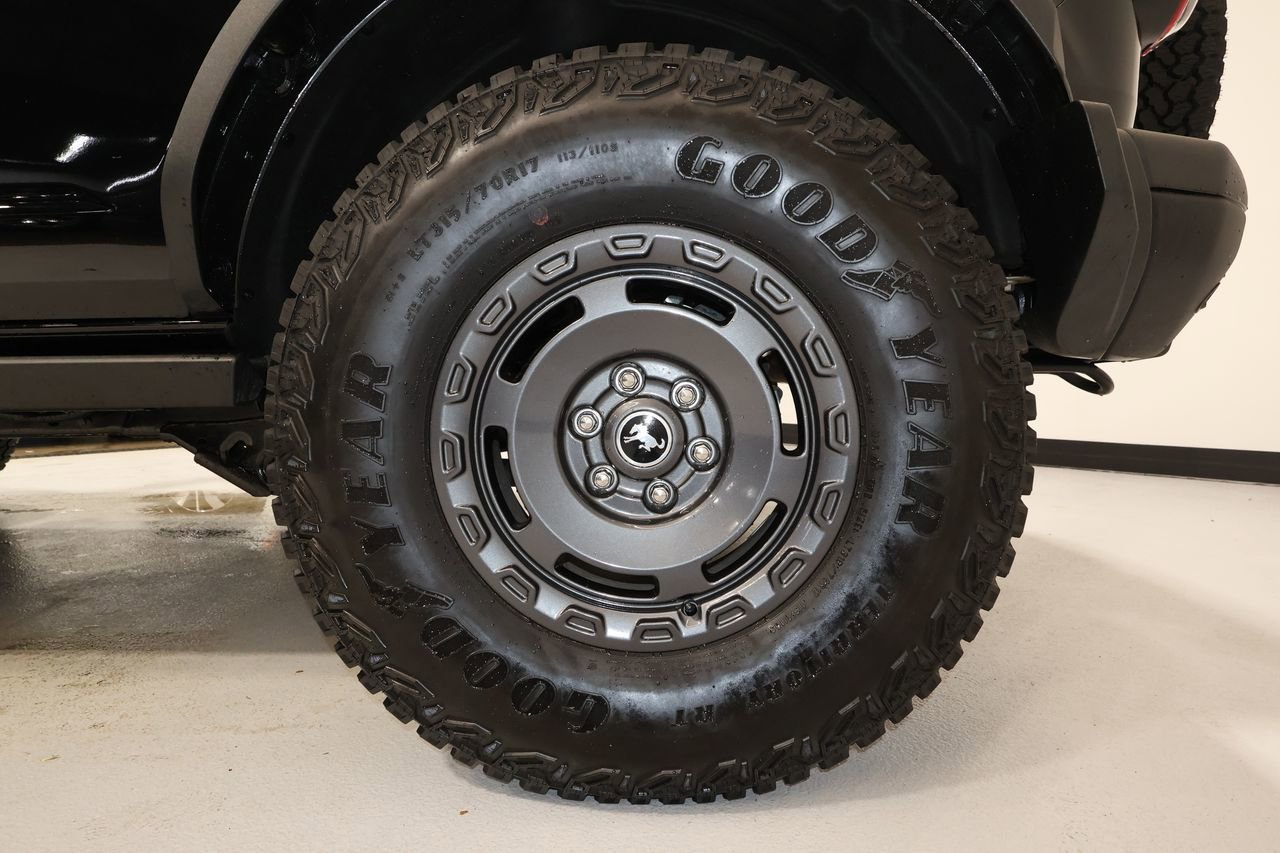 Used 2025 Ford Bronco Badlands AWD/4WD image 34