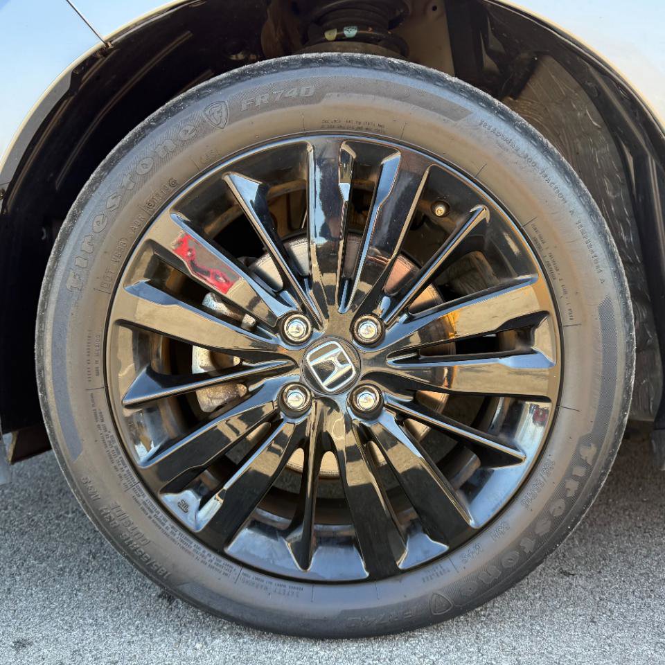 Used 2019 Honda Fit Sport image 22