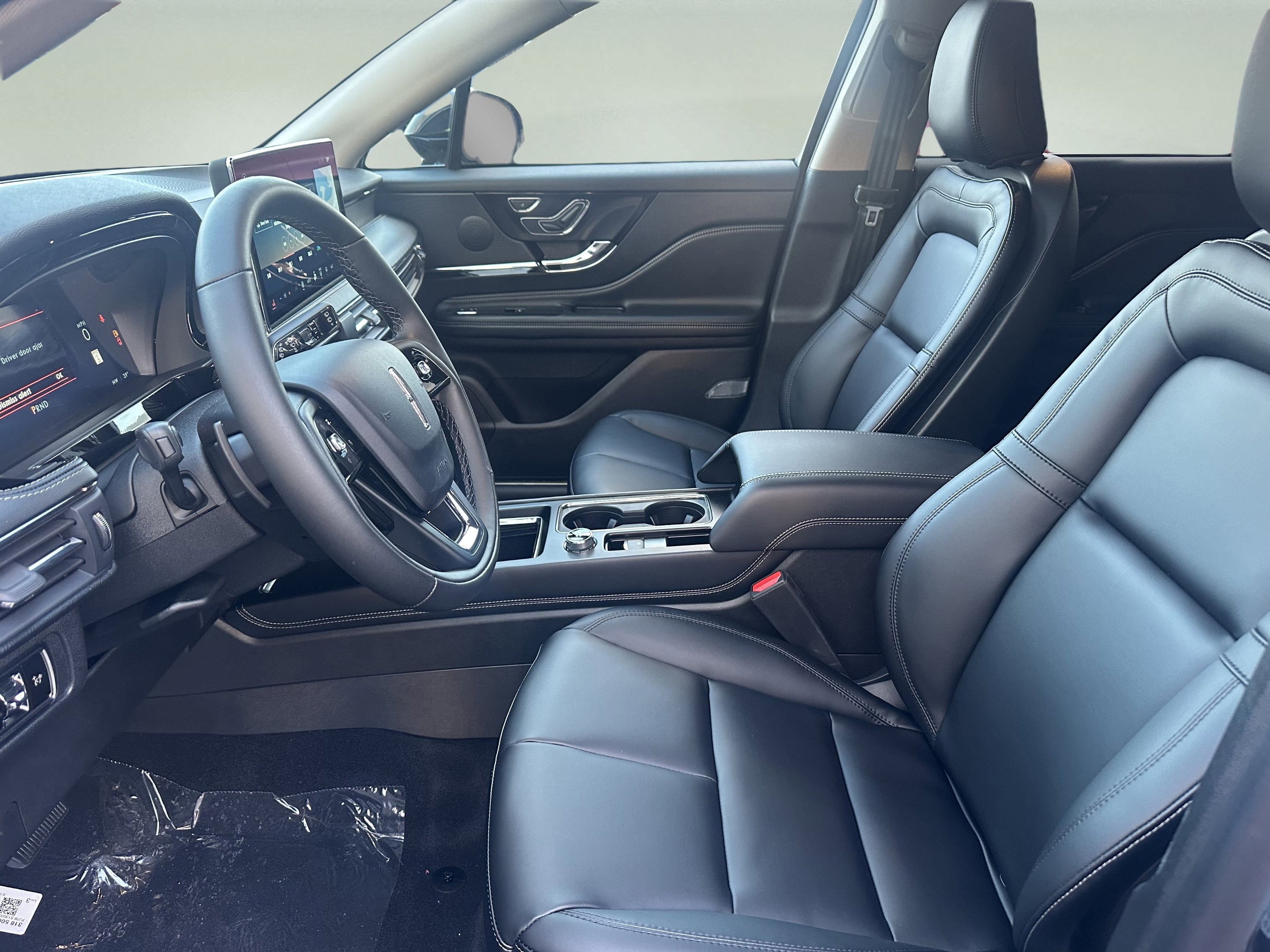 New 2026 Lincoln Corsair Premiere image 9